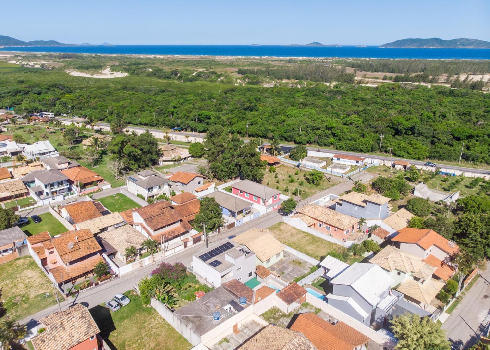 Refugio Tropical Casa De Praia Com Piscina Aquecida E 4 Suites E Garagem 3 Carros, 800 Mtrs Da Praia Internet 700 Mbps, Condominio Privado Com Pista De Skate , Quadra De Futevolei , Campos E Quadras De Futebol! Кабо Фрио Екстериор снимка
